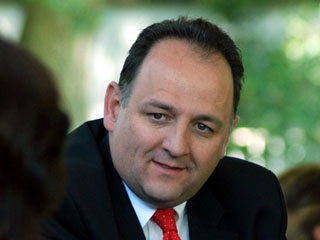 FESTEJA ENRIQUE PEÑA EL DIA DE LA MADRE