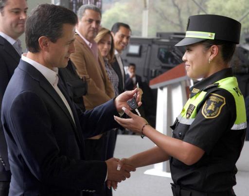epn entrega patrullas