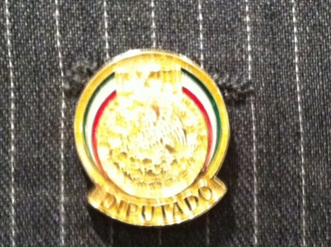 pin oro