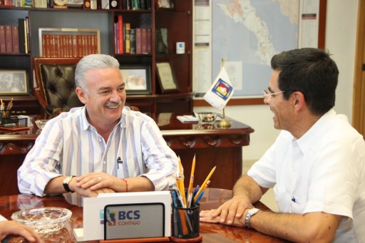 En reunión de trabajo en el despacho del ejecutivo, el Gobernador Marcos Covarrubias Villaseñor y el Presidente del Instituto Nacional del Emprendedor Enrique Jacob, acordaron la aplicación de 60 millones de pesos que busca impulsar proyectos productivos 