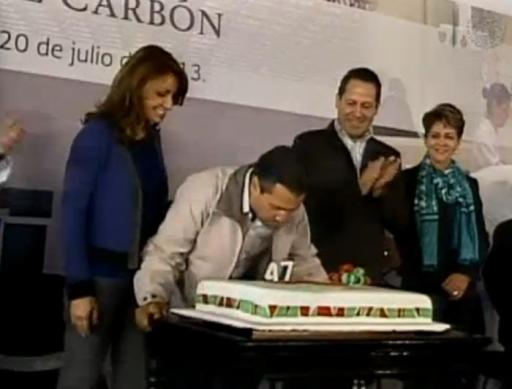 epn cumpleaños pastel