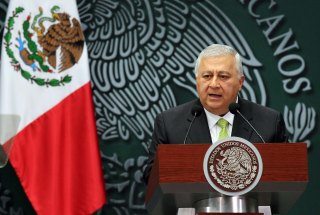 EPN PROMULGA LEYES DE REFORMA EDUCATIVA