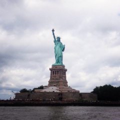 REABREN ISLA DE LA ESTATIA DE LA LIBERTAD