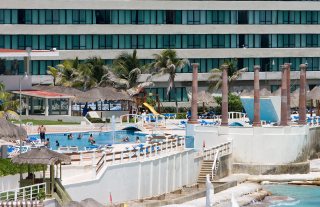 TEMPORADA DE CONTRASTES PARA EL TURISMO