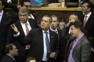 SESIONAN DIPUTADOS EN SEDE ALTERNA