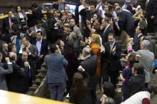 APRUEBAN DIPUTADOS EN LO GENERAL REFORMA ENERGÉTICA