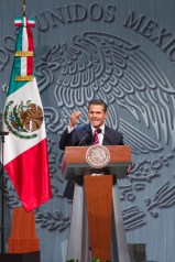 ENTREGA DEL MÉRITO Y RECONOCIMIENTO 2013