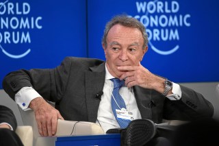 PARTICIPA EN FORO DE  DAVOS