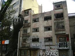 edificio abandonado
