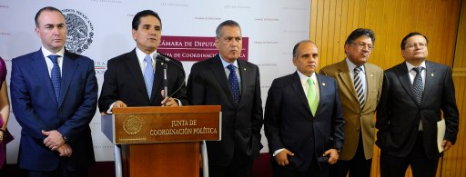 CONFERECIA DE PRENSA DE SILVANO AUREOLES