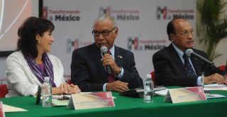 7.07-FEB-2014-LAURA_ELENA_HERREJO_SADOT_SANCHEZ_REUNION_ASOC.DE ABOGADOS_SALON_ALFONSO_REYES