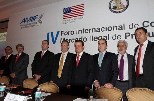 FORO DE COMBATE A MERCADO ILEGAL