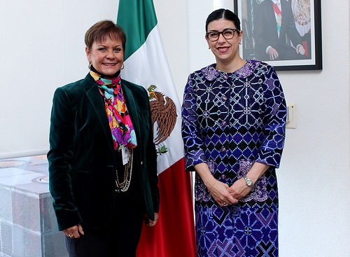 Vanessa Rubio e iram peralta