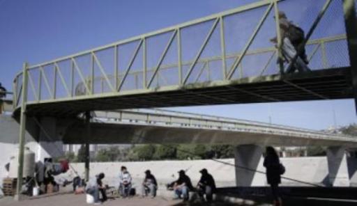 puente peatonal mex EU