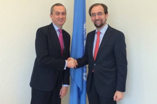 FOTO Embajador Juan Manuel GÃ³mez Robledo con el Alto Comisionado de la ONU dh