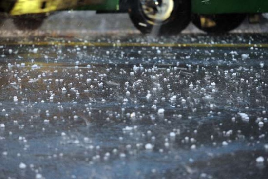 lluvia y granizo