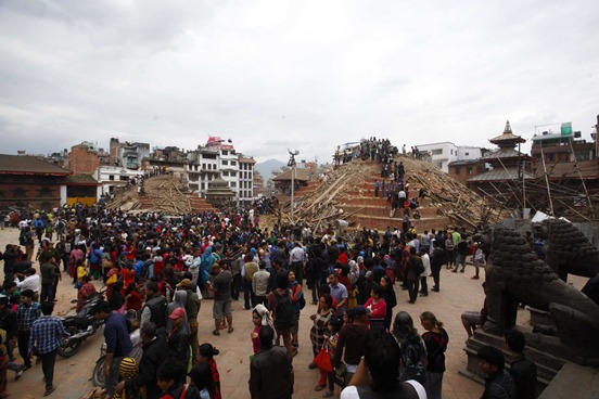 ASCIENDE A MÁS DE MIL 400 LA CIFRA DE MUERTOS EN NEPAL