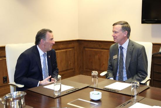 Foto 3 El canciller JosÃ© Antonio Meade y el gobernador John Hickenlooper
