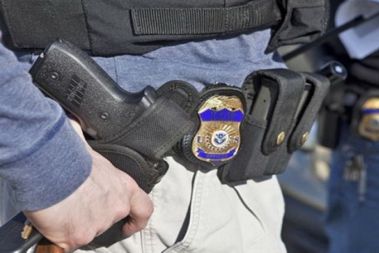 agentes extranjeros armados