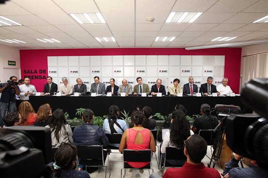 INE REPRUEBA INTENTOS PARA LASTIMAR Y EROSIONAR SU CREDIBILIDAD