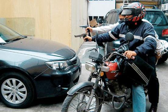 asalto motocicleta