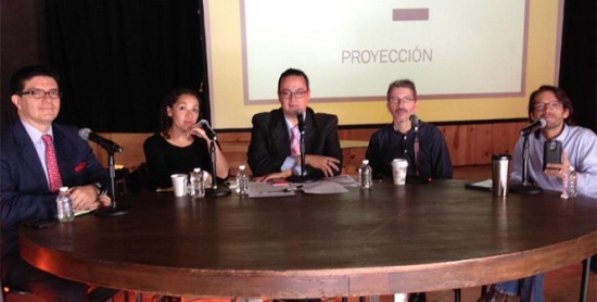 taxistas y autoridades