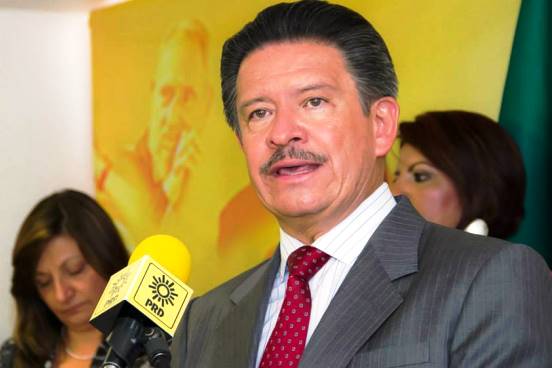 carlos navarrete 28 7