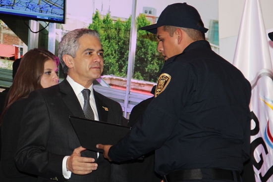 mancera policias 12 8