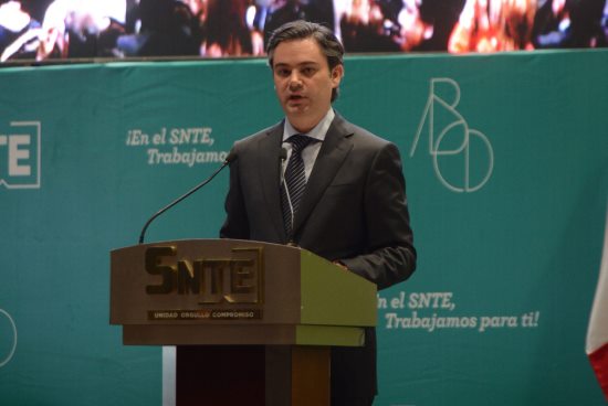 EVALUACIÓN NO SE HIZO PARA CASTIGAR A LOS MAESTROS: NUÑO MAYER