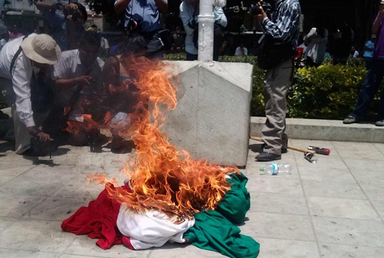 faltas sinbolos patrios