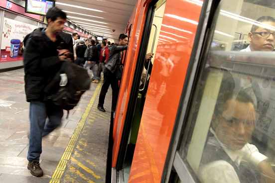 46 ANIVERSARIO DEL METRO EN EL DF