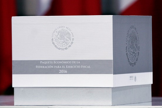 ENTREGA PAQUETE ECONÓMICO 2016 AL CONGRESO