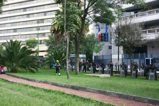 embajada francia en mexico