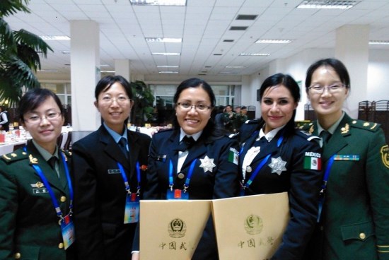 mexico y china policia