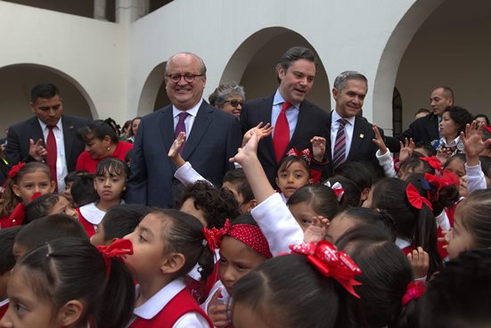 PLAN ESCUELA AL CENTRO, PRIMER PASO PARA REFORMA EDUCATIVA: SEP