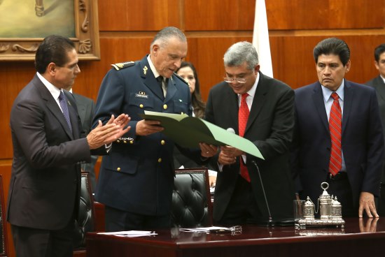 RECIBE RECONOCIMIENTO