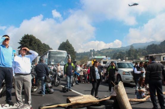 mexico cuernavaca manifestantes