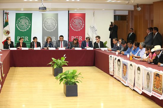 PGR PRESENTA AVANCE DEL CASO IGUALA