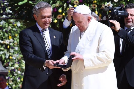 mancera papa