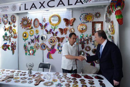 INAUGURA FERIA DEL ARTESANO