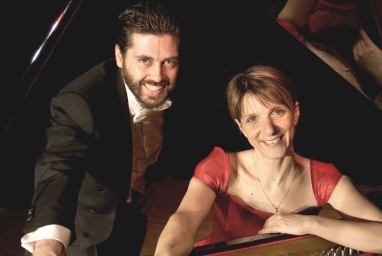 A Cuatro Manos (pianistas italianos)