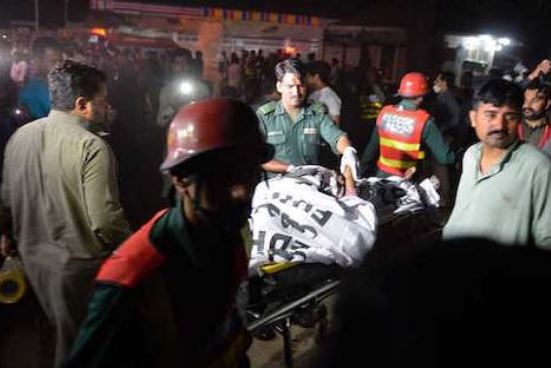 atentado pakistan 27 3