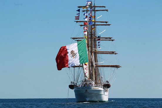 ZARPA BUQUE ESCUELA CUAUHTÉMOC