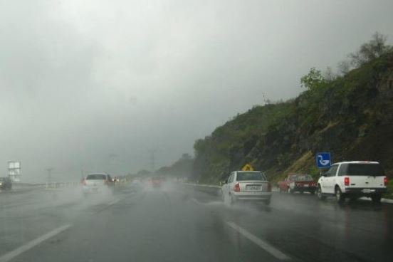 lluvia carreteras
