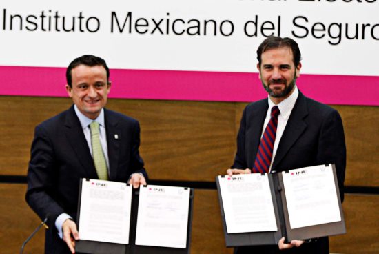 INE Y EL SEGURO SOCIAL FIRMAN CONVENIO