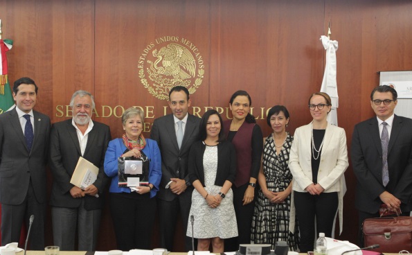 ALICIA BÁRCENA EN EL SENADO