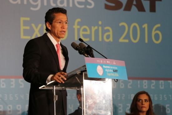El jefe del SAT durante la inaguración del evento