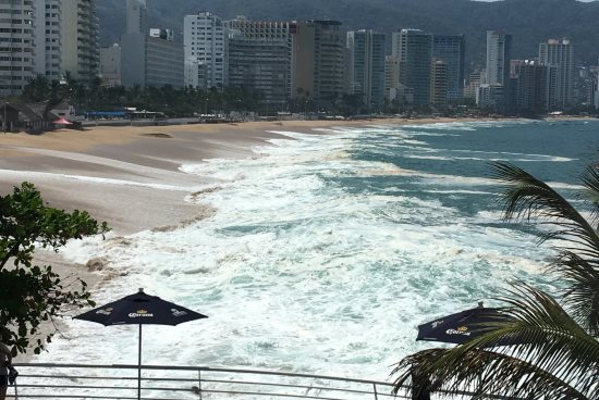 MAR DE FONDO EN LAS COSTAS DE ACAPULCO