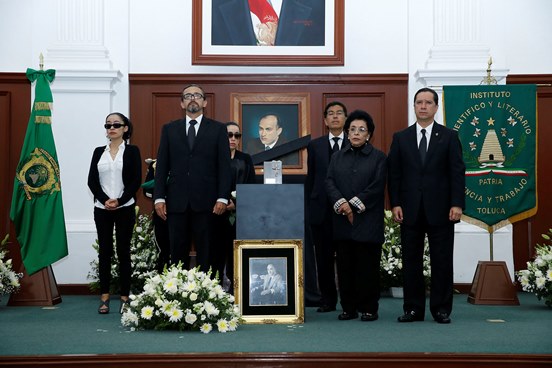 Comun. Ex rector (2)