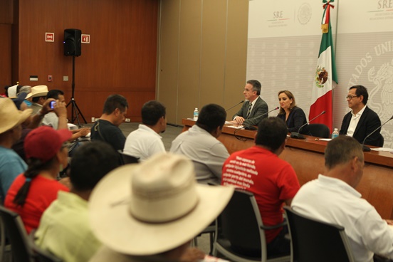 sre  padres Ayotzinapa